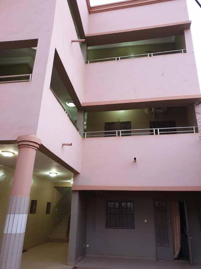 Апартаменты Immeuble Kcf Бамако Экстерьер фото